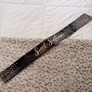 Sweet Sixteen Black/Pink Birthday Sash